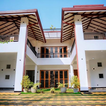 Aurum Boutique Negombo Exterior foto